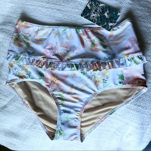Celestia Floral Kortni Jeane Bottoms - Picture 1 of 1